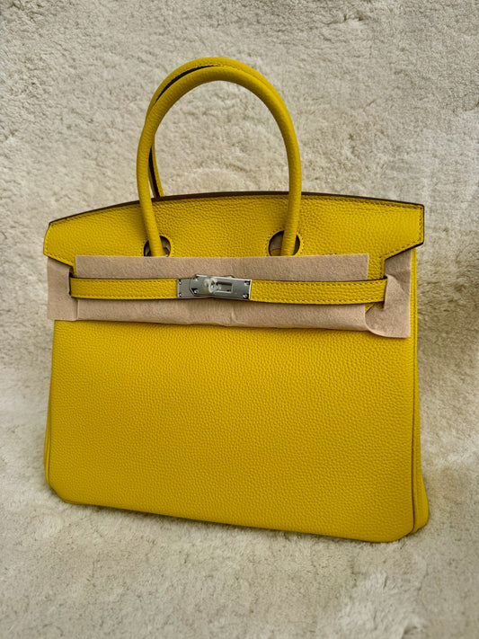 TESNÏM JAUNE
